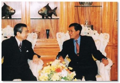 カンボジア　フン・セン首相